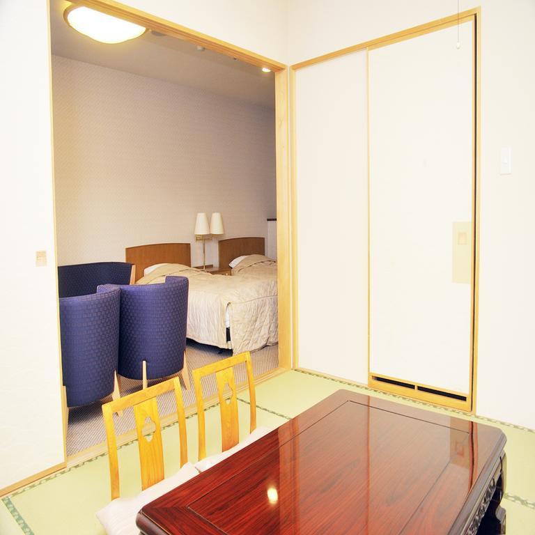 Yumoto Ginsenkaku Hotell Kamikawa  Exteriör bild